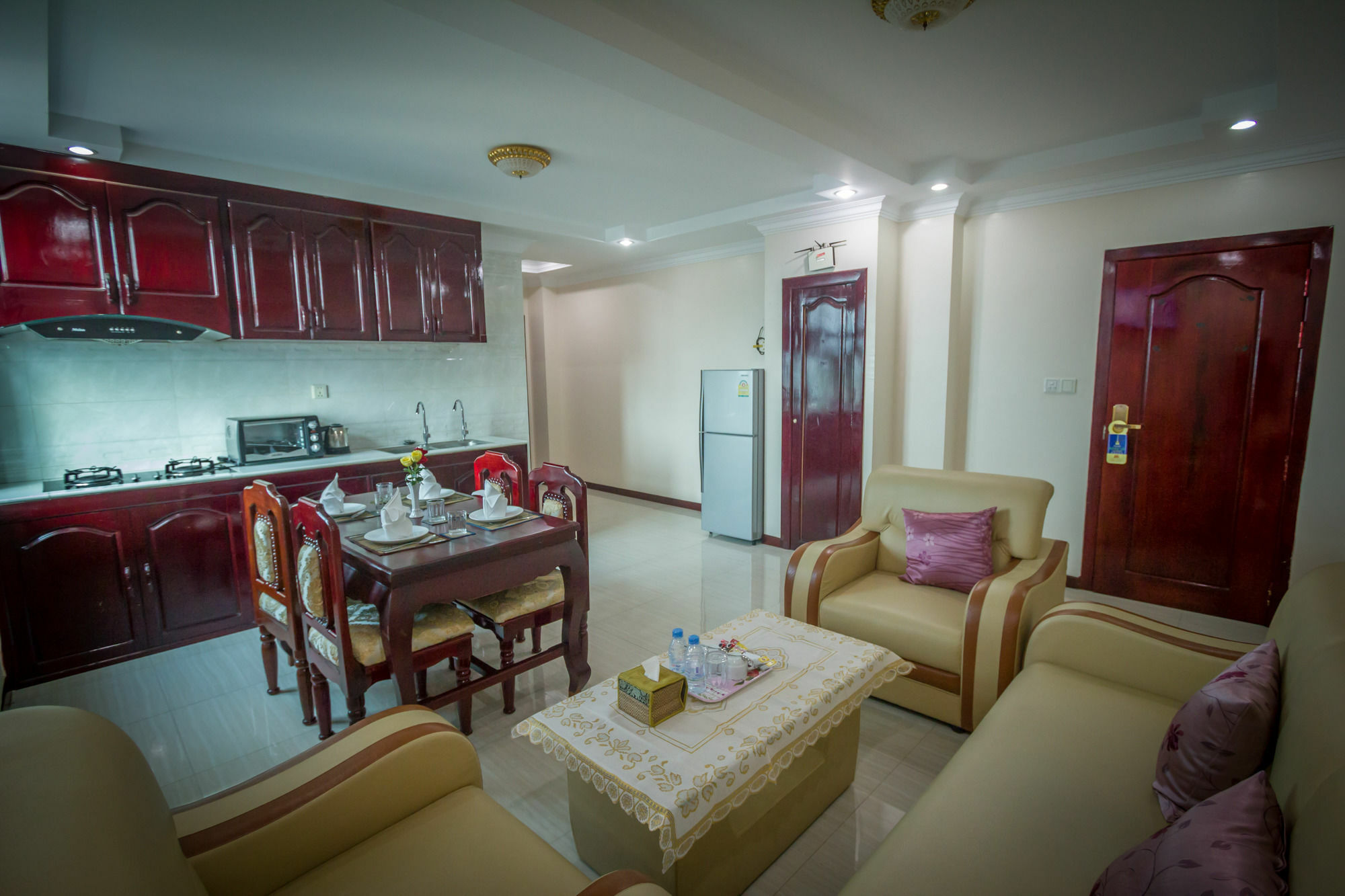 Good Luck Day Hotel & Apartment Phnom Penh Exterior photo